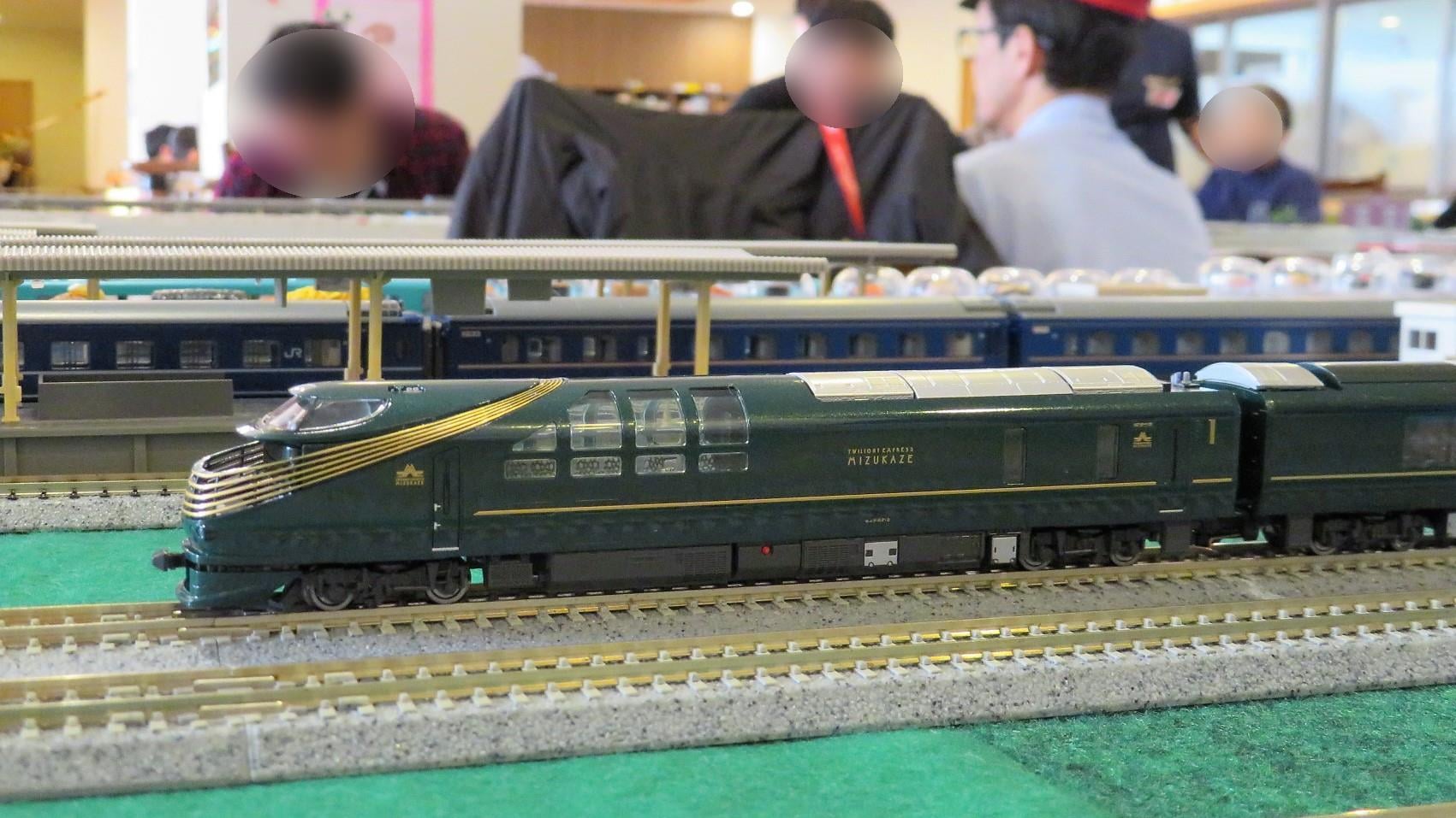 ＪＲ西日本トワイライトエクスプレス瑞風乗車記念ディスプレイ模型 - 鉄道